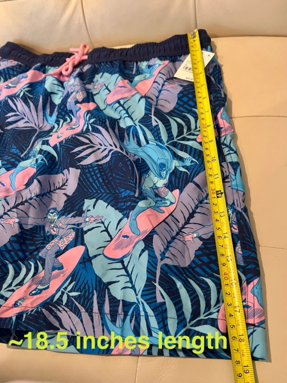 Batman Men’s Swim Trunks Medium - Navy, Light Blue & Pink Tropical Print - Picture 9 of 11
